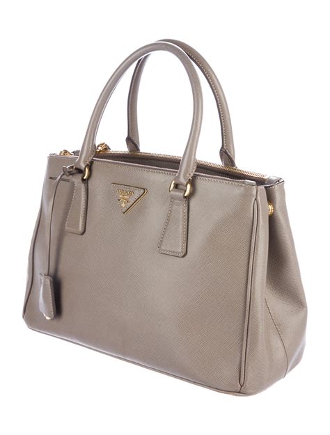 prada galleria saffiano leather bag ราคา|prada saffiano lux tote small.